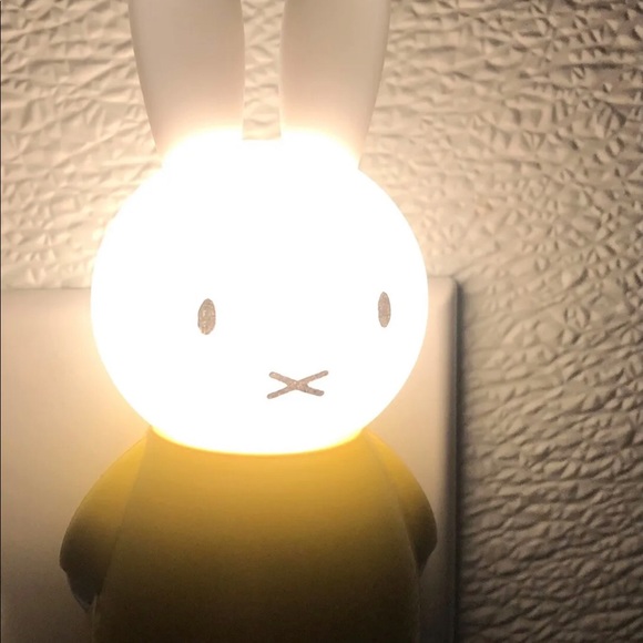 Miffy Yellow Bunny Warm White LED Night Light With Dual USB Charger 5” - Picture 5 of 7